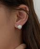 Byweekend Mini Clam Earring