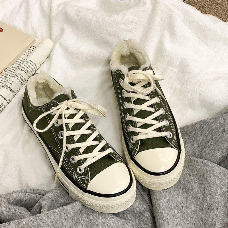 Low-top Cotton Shoes Women's Winter 2025 New Korean Version Versatile Student Velvet Canvas Shoes Women's Shoes Warm and Thicker
