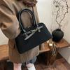 Niche Retro Hand-carried Shell Bag Women's 2025 Winter New Fashion Shoulder Bag High-end Oblique Straddle Women's Bag
