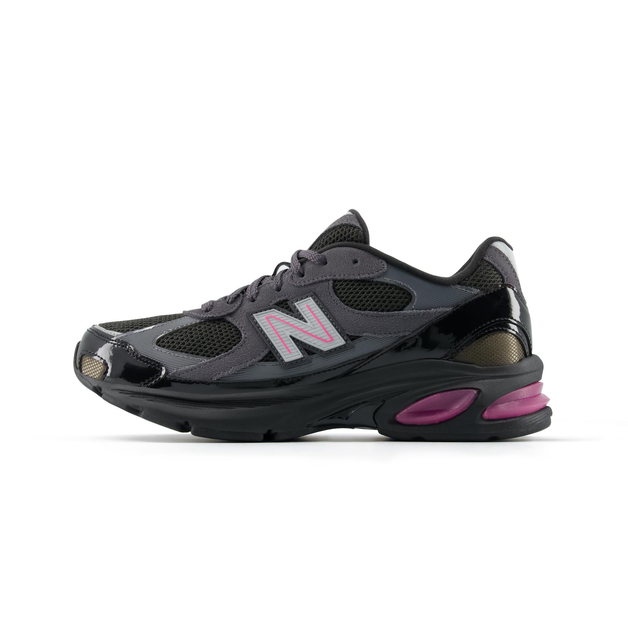 New Balance 2010 Black Magenta 37.5