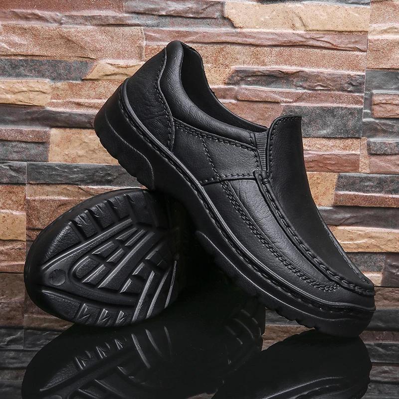 2025 Herrenschuhe Neu Rutschfeste Kochschuhe Leichte Slipper Wasserdichte und Schmutzabweisende Sneakers für Herren Arbeitsschuhe