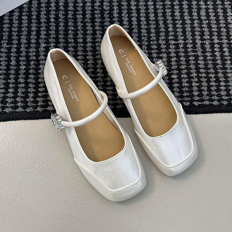 One-word buckle Mary Jane small leather shoes with skirt low-heeled evening shoes women's 2025 summer new French shallow mouth single shoes