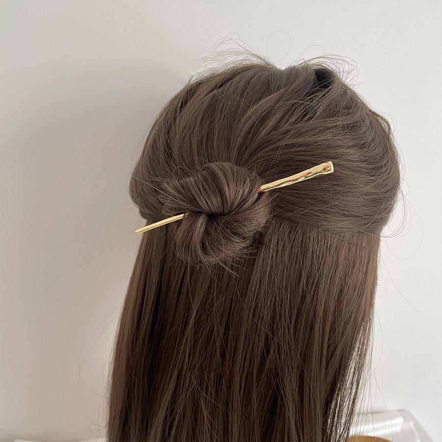 Japan Hair Stick Women Hair Clips Simple Metal Corrugated Non-slip Solid Color Hair Sticks Girls Hairclip Hair Accessories New