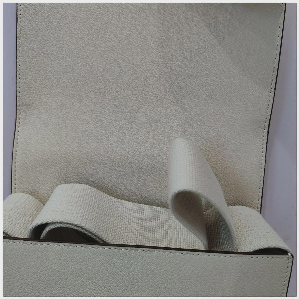 2024 Yeni Kadın Küçük Hakiki Keçi Derisi Çapraz Askılı Terlik Çantası - Şık Tek Omuzlu Kare Tasarım