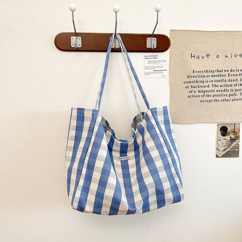Large-capacity Casual Tote Bag Women's New Plaid Cloth Shoulder Bag Lightweight and Versatile Class Commuter Bag