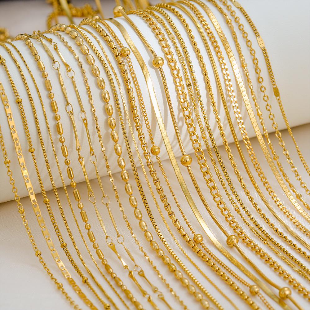 Élégant Collier Chaîne Boîte en Acier Titane Plaqué Or 18 Carats pour Femmes