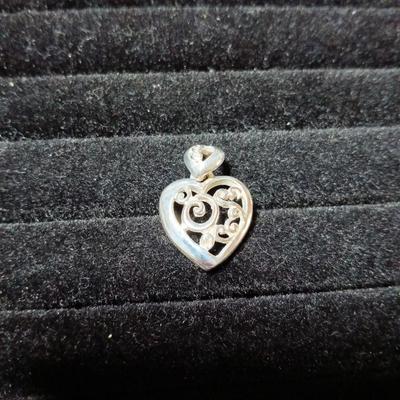 Used Heart Motif Openwork Pendant Top Silver