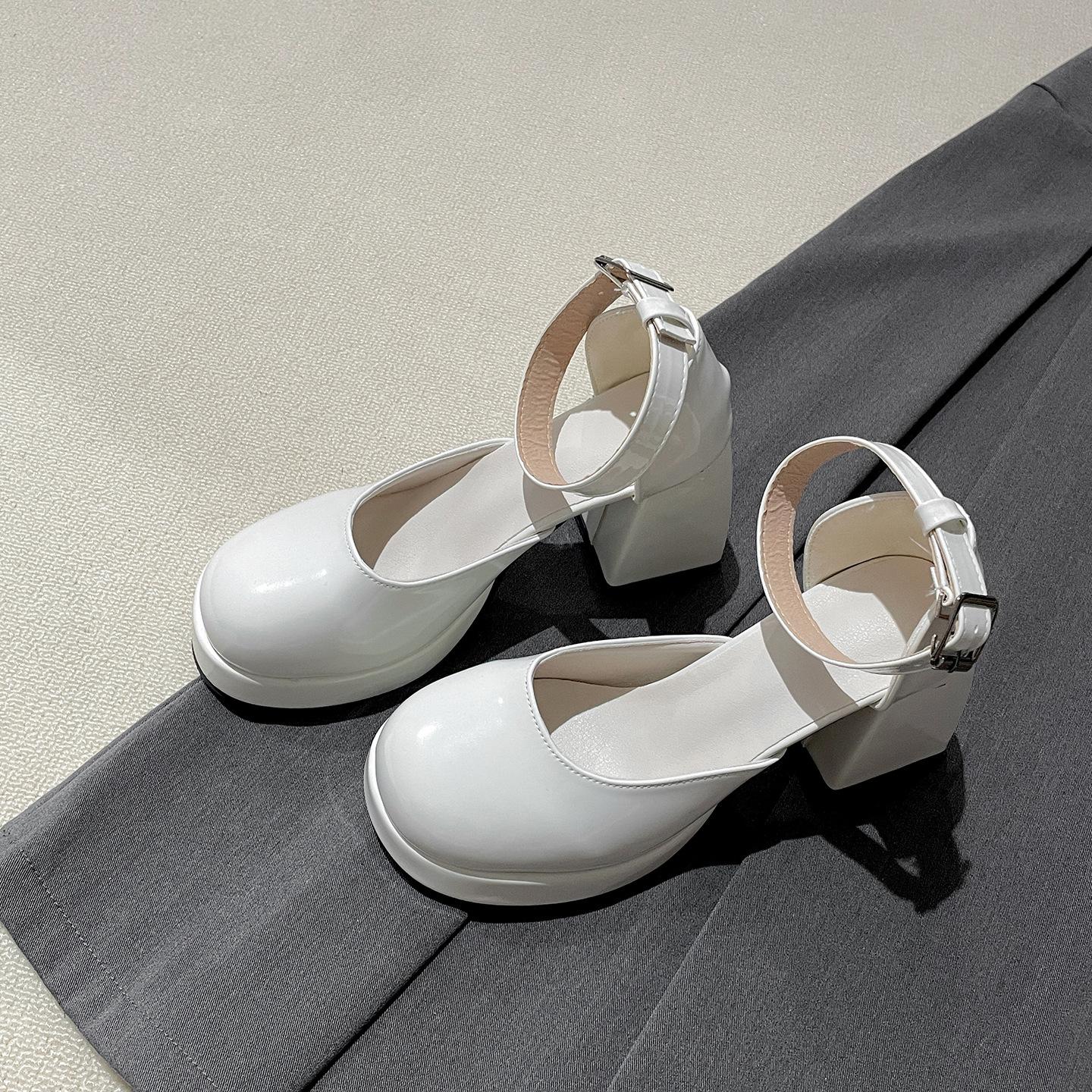 

Black French fairy style small thick heel high heels women s summer 2025 new models with skirts and bag head sandals 40 бежевый