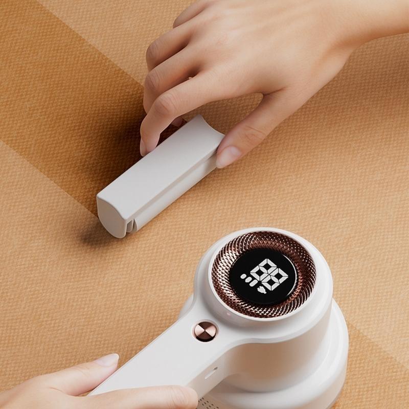 

DigitalDisplay Rechargeable Fabric Shaver Lint Remover Sweater Defuzzer Lints Fuzz Pilling Trimmer for Clothes Furniture China Mainland