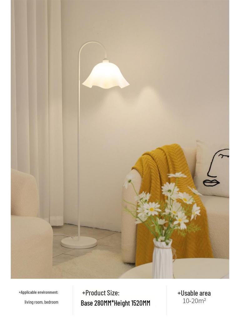 Nordic Creative Flower Floor Lamp for Modern Interiors