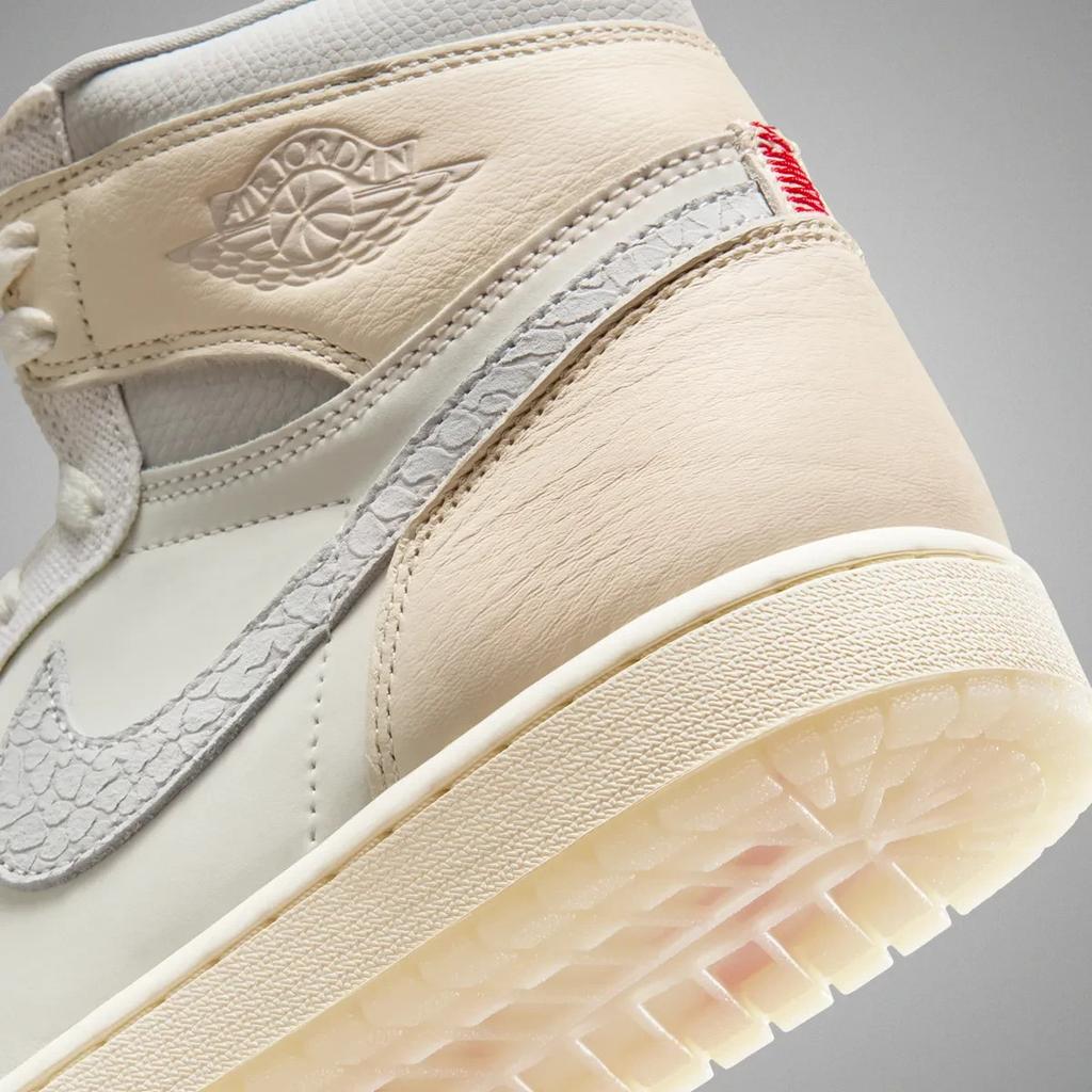 IH4363-100 Nike Air Jordan 1 Retro High OG Sail Pale Ivory (Men's)