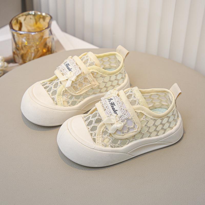 

Girls Casual Shoes Toes Capped Princess Kids Mesh Shoes Breathable Soft Sole 2025 Brand New Children Princess Shoes Versatile 21 бежевый