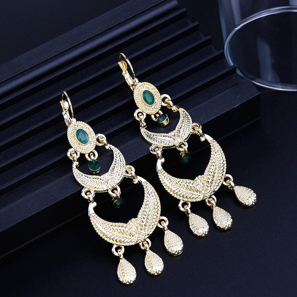 Pendiente largo elegante de Color dorado para mujer, pendiente con borlas, patrón en relieve, joyería étnica de Oriente Medio