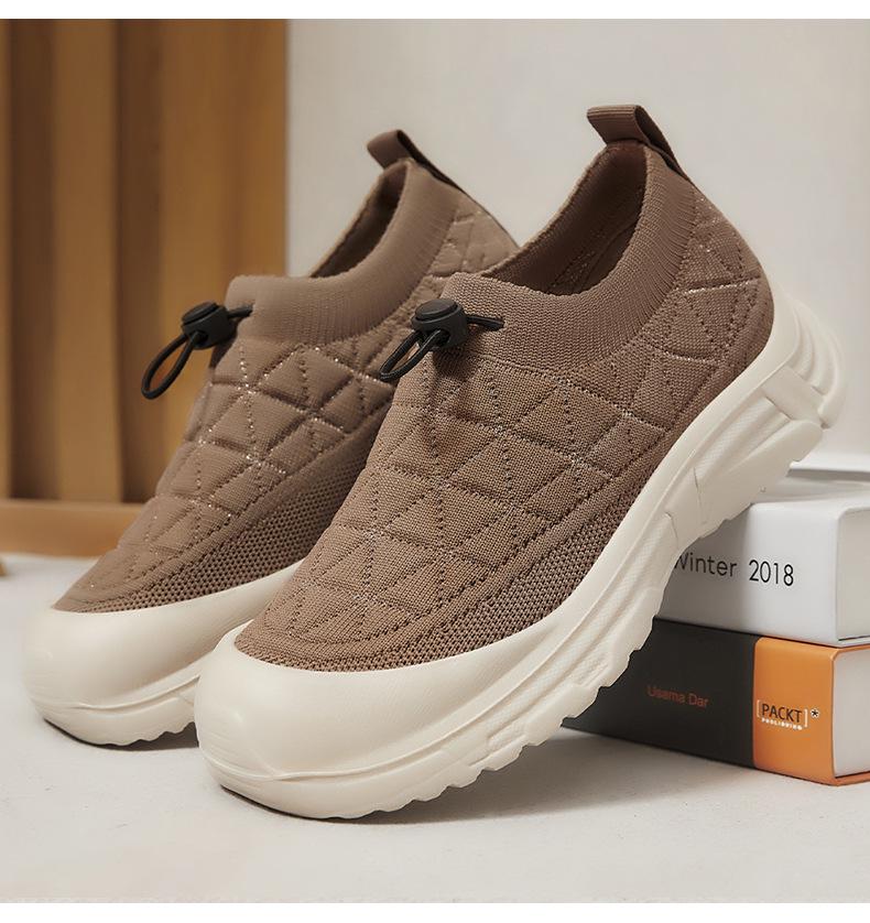 Women's Spring Soft Sole Slip-On Mom Shoes - Comfortable and Fashionable Old Beijing Style
