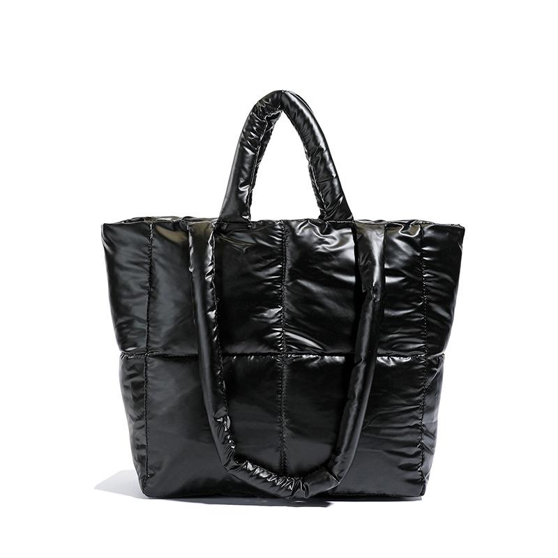 

2025 new down bag niche design square soft leather rhombus cotton-filled space cotton portable underarm square bag tide чёрный