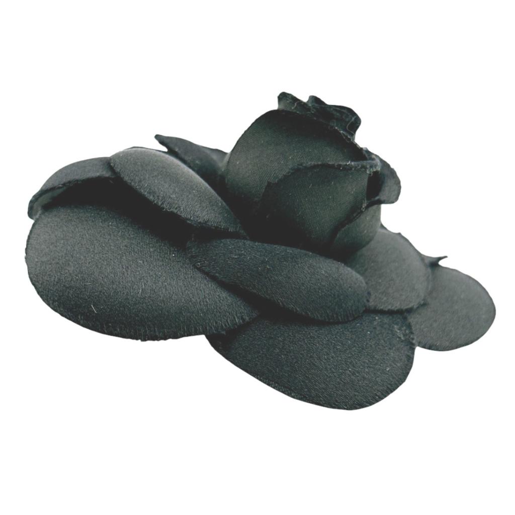 Chanel Camelia Brooch  Black Women Used