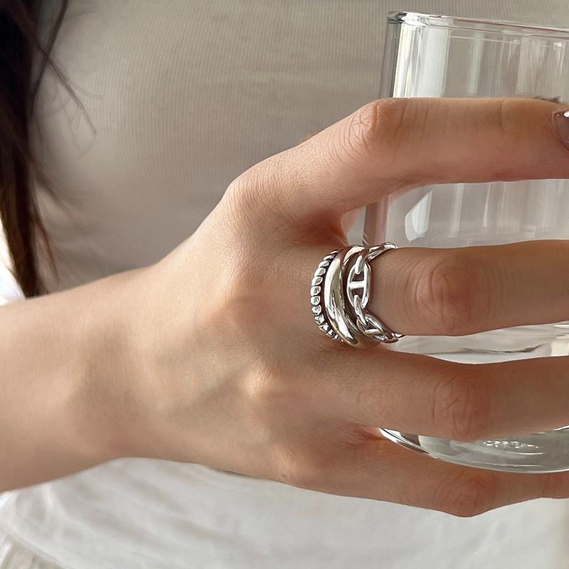Korean Trendy Style Minimalist Twisted Double Layer Ring For Women With Vintage Charm