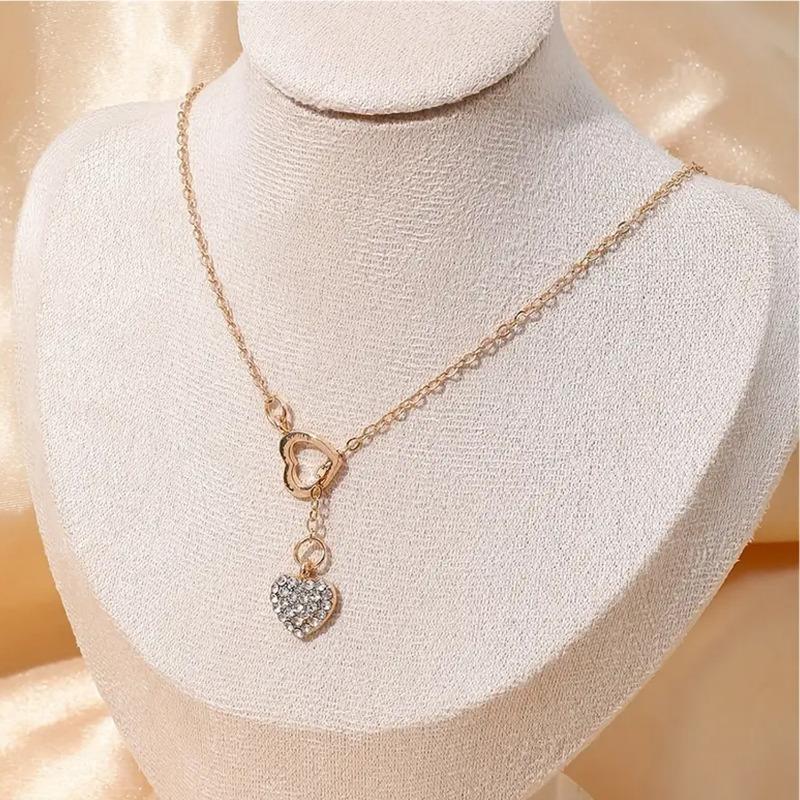 Love Rhinestone Pendant Necklace Women's Light Luxury Heart-shaped Hollow Clavicle Chain Fashion Trend Jewelry