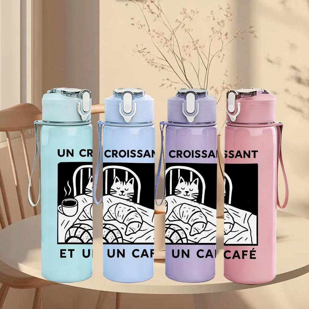 1PC Croissant Coffee Retro Stamp 750ml Color Plastic Sports Water Bottle Leakproof Flip Straw Lid Suitable for Sports Office Home Use