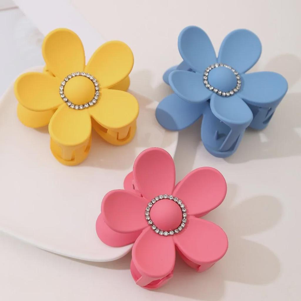 Hot-Selling European & American Hair Accessories: Shark Clip, Frosted Diamond Flower Hairpin