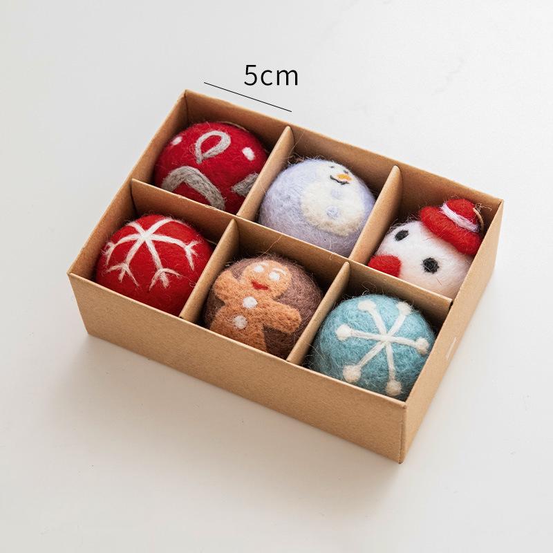 INS Snowflake Christmas Tree Decorative Ball Wool Felt DIY Material Small Pendant Christmas Decorations Holiday Atmosphere Props