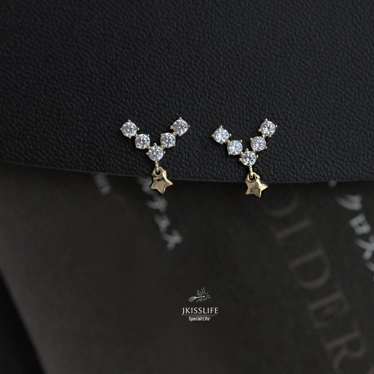 14K Gold-Plated V-Shape Stud Earrings with Zirconia Star - Chic Style Silver Pair (with Silver Earring Backs)