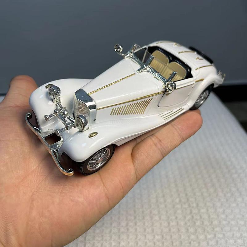 1:28 Mini Model Alloy Retro Vintage Car Diecast Model Toy Vehicle Pull Back Car Simulation Collection Gifts Toys for boys
