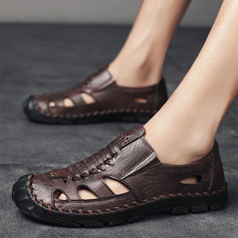 2025 New Men's Handmade Leather Sandals Flat Sandals Fashion Men's Suitable for Beach Vacation Summer Brown Non-slip Sandals