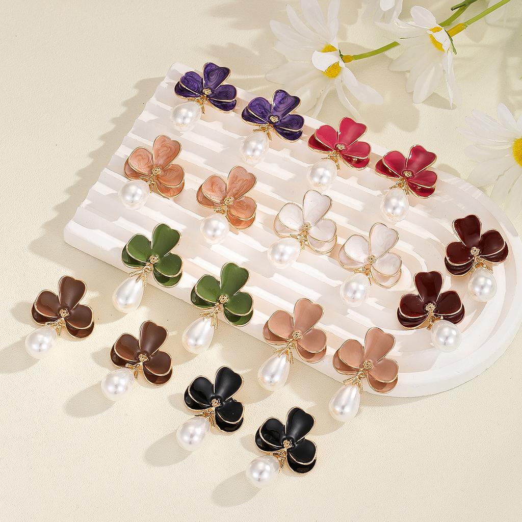 Women's Fashion Petal Earrings