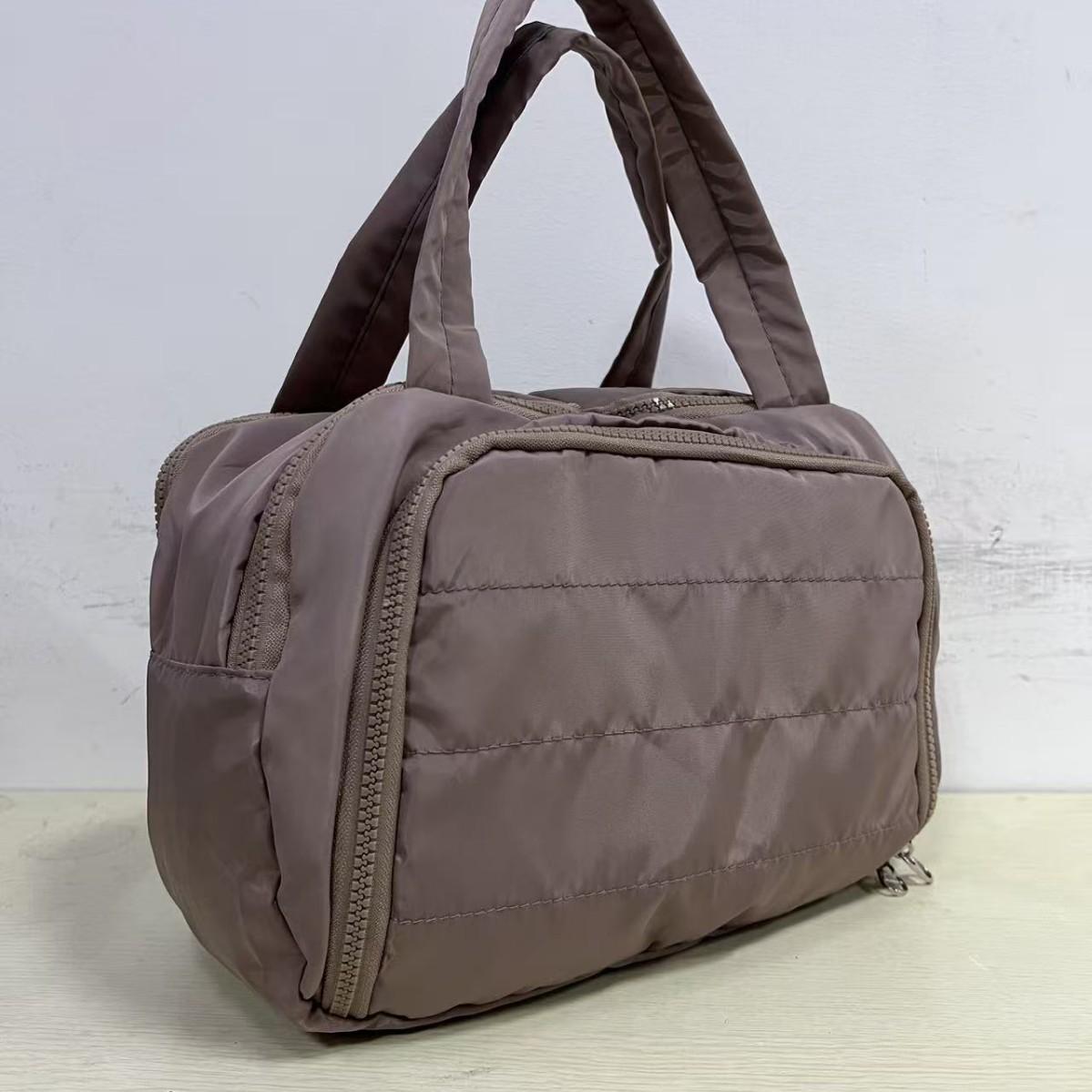 

Ladies Travel Wash Bag Wide Mouth Design Makeup Essentials Toiletries and Bathroom Accessories Travel Cosmetic Bag Waterproof Makeup Bag коричневый