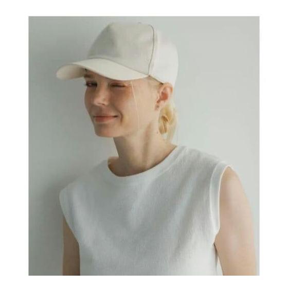 Used cen. Double ribbon cap off white