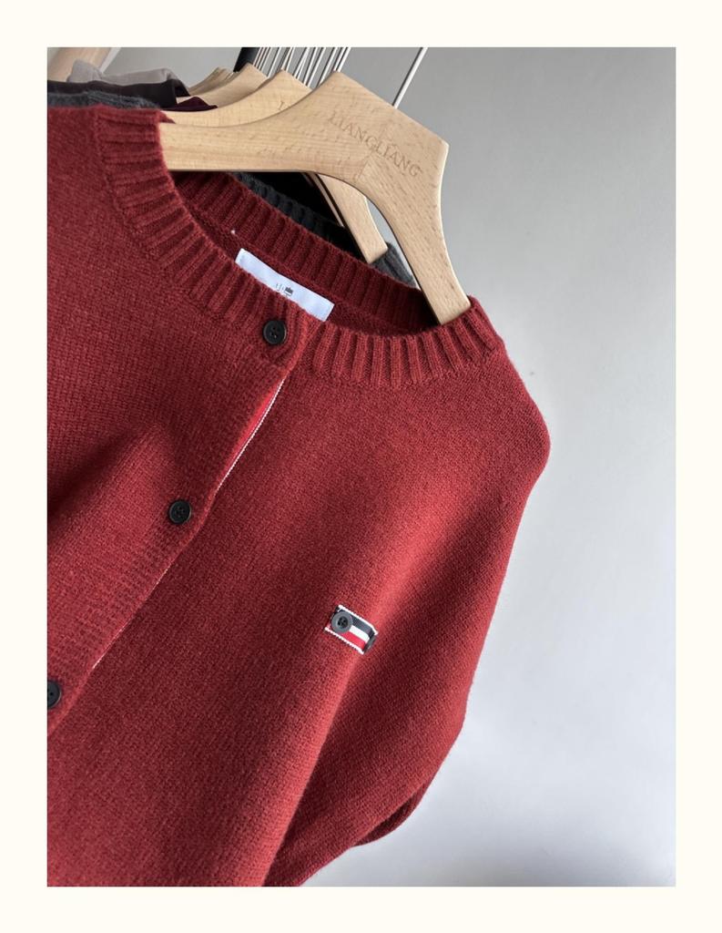 Xiao Wang's Winter Korean-Style Loose Plus Size Casual Knitted Cardigan Sweater