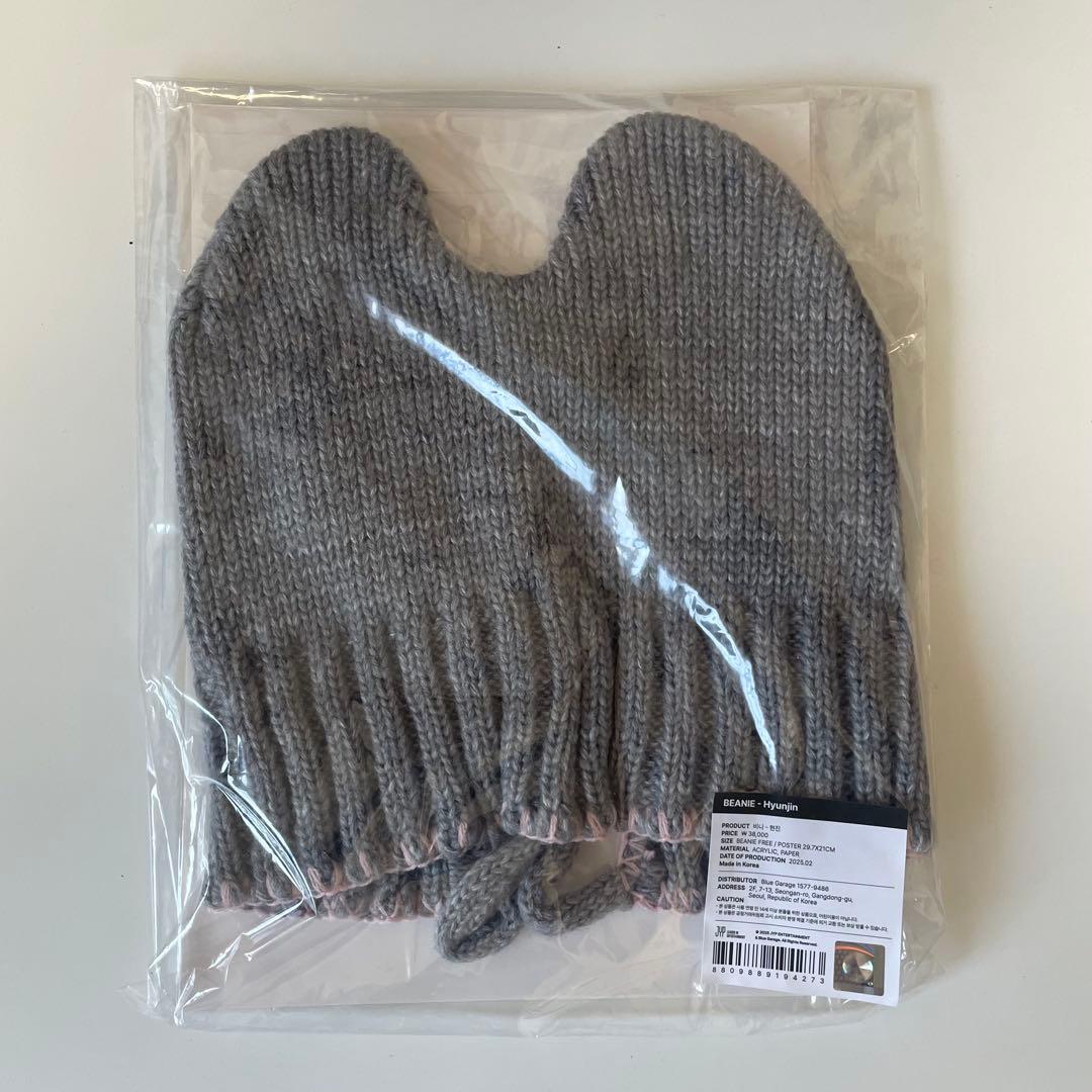 

[USED] STRAYKIDS Hyunjin 5 CLOCK beanie