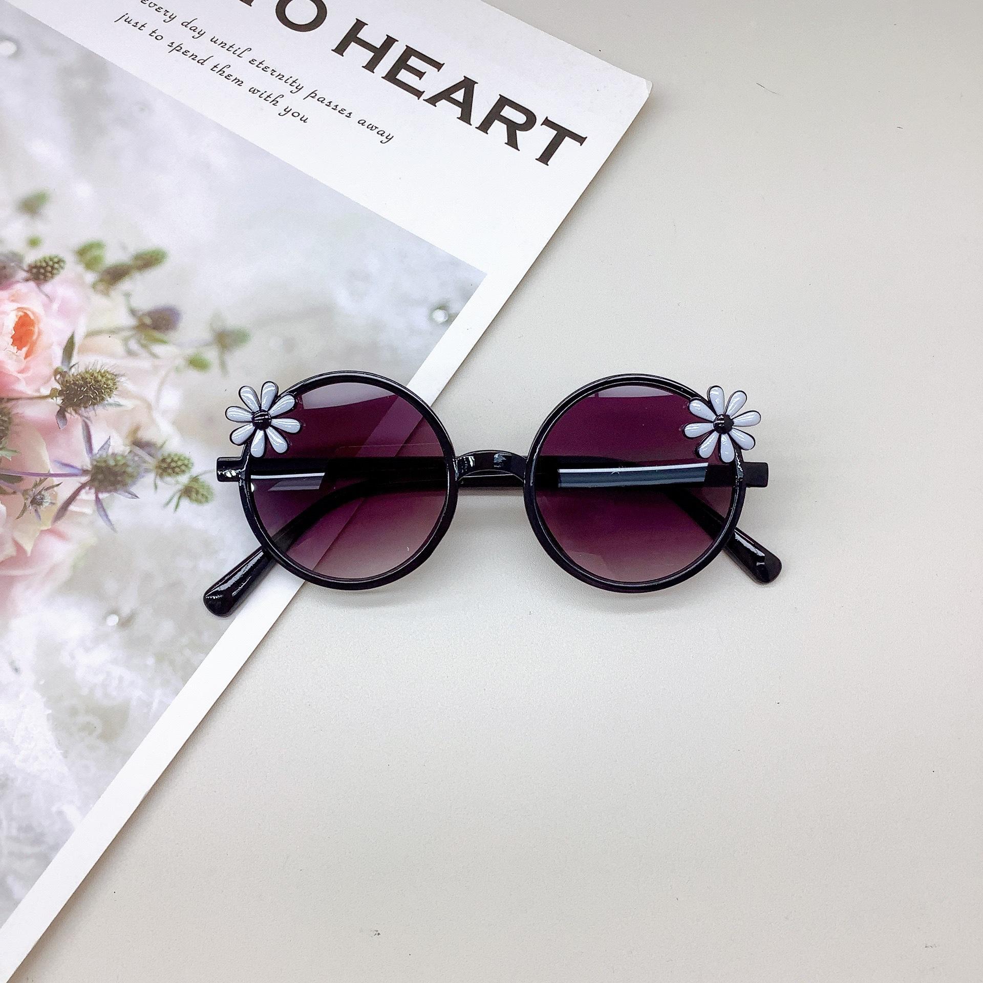 

Детские солнцезащитные очки с маленьким цветком, симпатичная оправа из поликарбоната, для девочек, солнцезащитные очки с защитой от ультрафиолета, для мальчиков, солнцезащитные очки чёрный