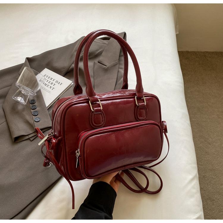 Backpack Women's Backpack 2025 New Large Capacity Niche Simple Commuter College College Wind Leather School Bag