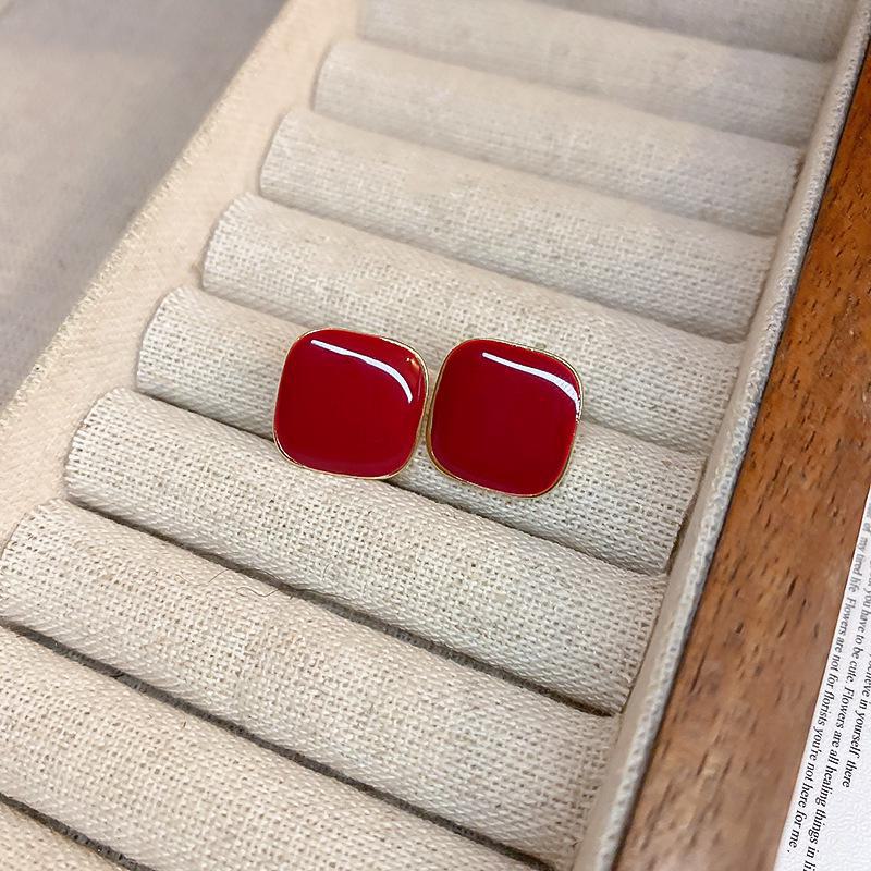 2024 Exquisite High-End Retro Silver Needle Red Heart Flower Earrings for Women