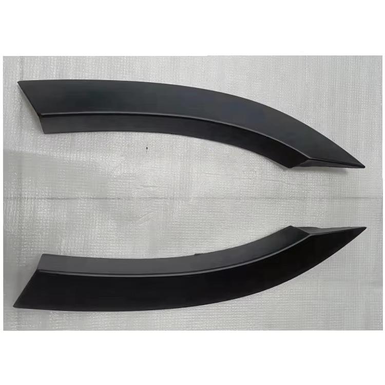 LR147928 & LR147930: Compatible with New Land Rover Defender Rear Wheel Arch