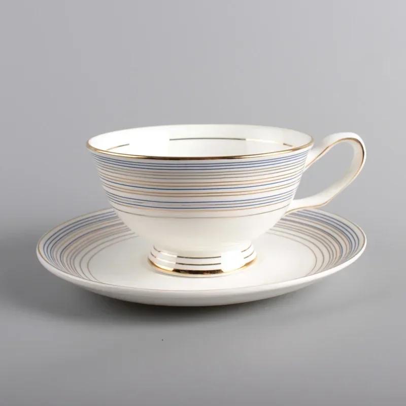 Coffee Cup Saucer High-end Exquisite Nordic Home British Pastoral Fashion Afternoon Tea High Bone China Ceramic Cup Red Tea Cups