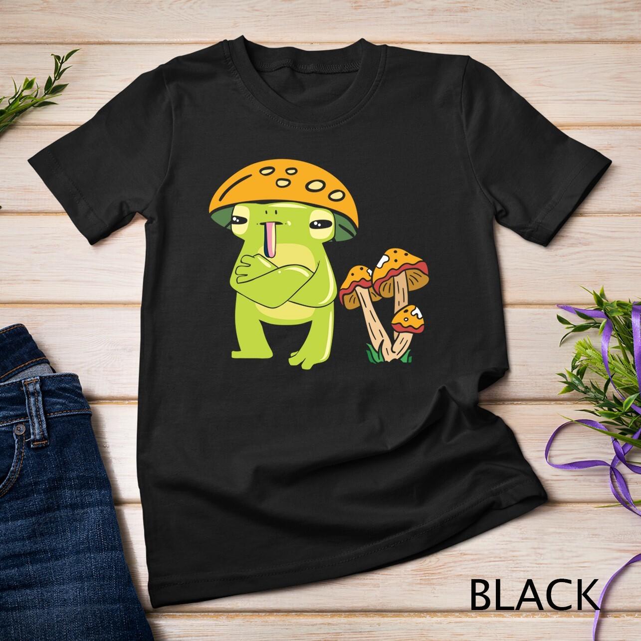 Funny frogs Kawaii Frog with Mushrooms Unisex T-Shirt Mens Womens Tees Top L