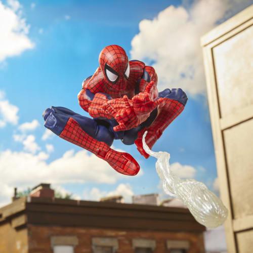 Hasbro Marvel Legends Maximum Series Spider-Man, Deluxe Spider-Man Comic Book Collectible 15cm Action Figure with Incredible Articulation and Amazing
