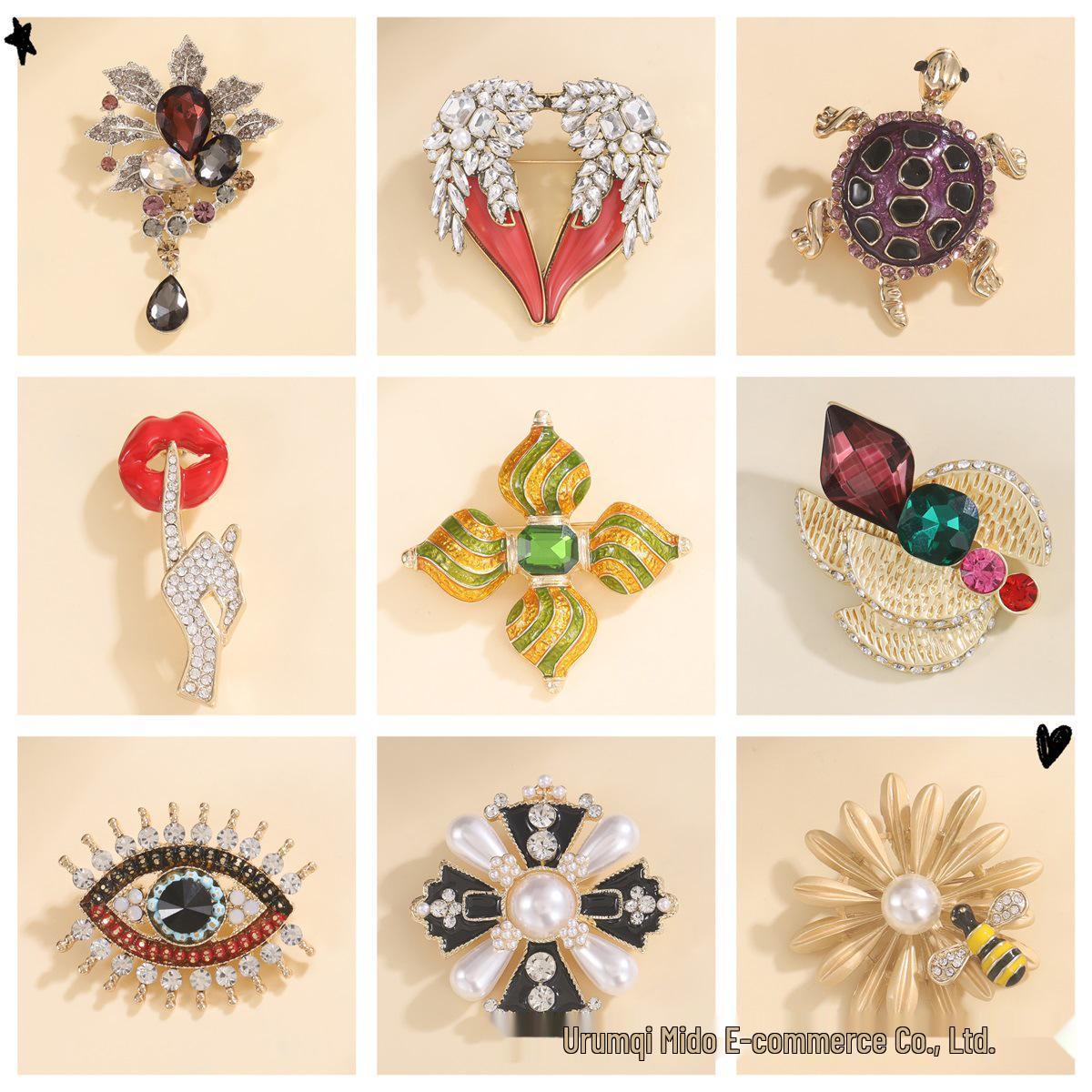 

Elegant European & American Floral Brooch: High-End Fashion Corsage & Suit Accessory