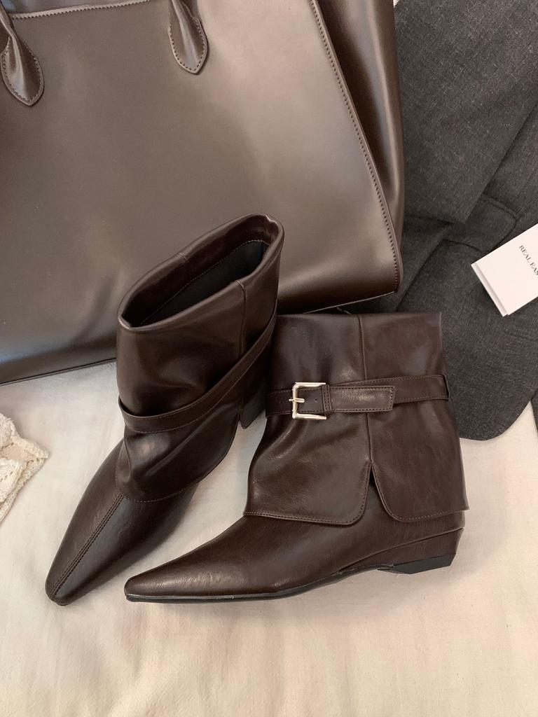 Fall 2025 new pointed toe thick heel mid-heel short pleated pile boots for women's wear with belt buckles and low-heeled boots