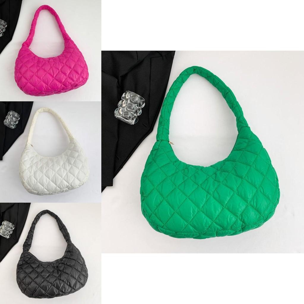 Versatile And Chic Korean Style Tote Bag With Ample Room Perfect For Street Style Enthusiasts