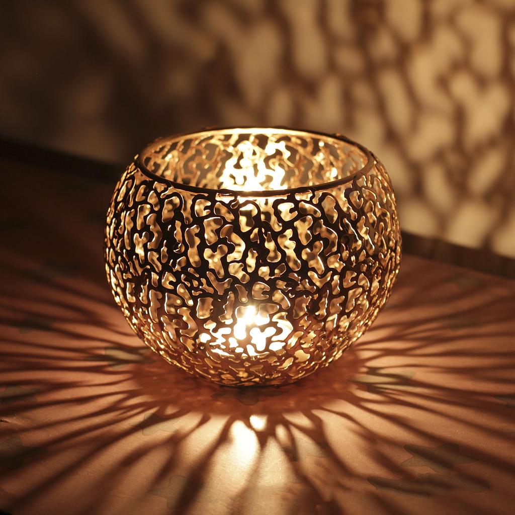 European Style Creative Art Home Decoration Candle Holder Metal Mini Candle Storage Vessel Lantern Candlestick Metal