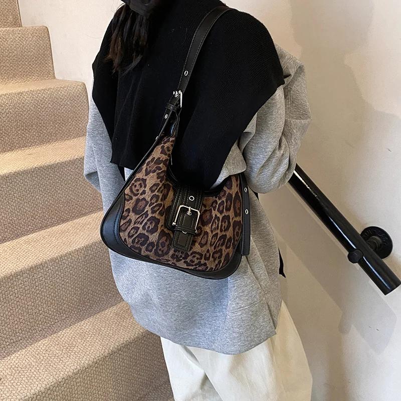 Fashion faux suede half-moon shoulder bags solid leopard print lock and zipper designer new style crossbody bags