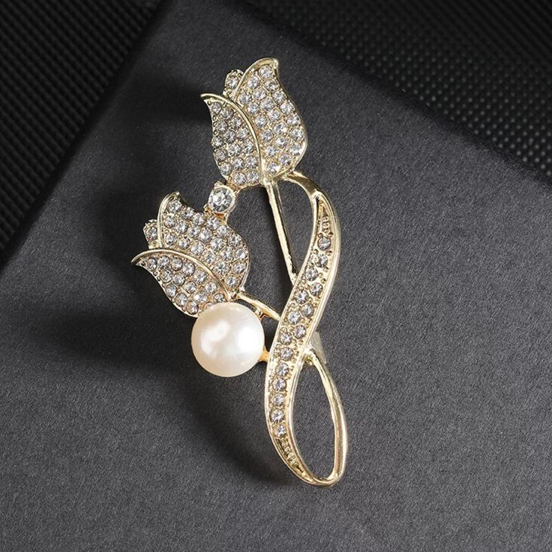 National Style Fashion Retro Butterfly Flower Brooch Women s Pearl Tassel Brooch Cheongsam Jacket Accessories Pin