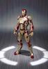 TAMASHII NATIONS SHFiguarts Iron Man Mark 42 (s poprvé omezeným bonusem „Prezidentská pohovka“)