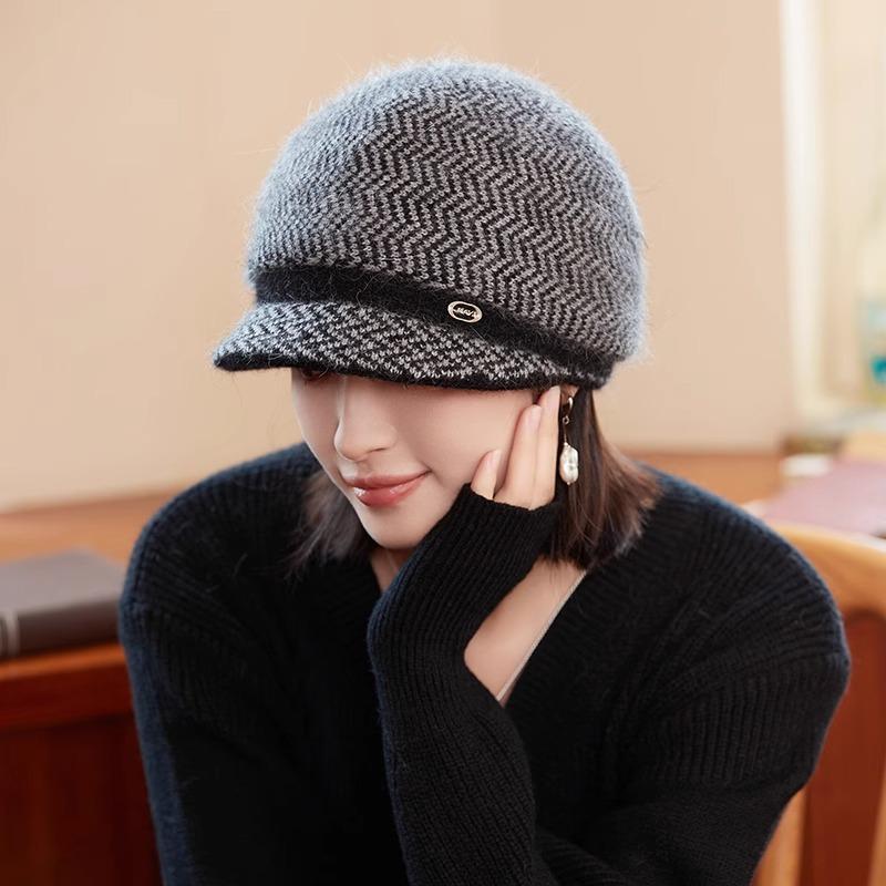 Winter Mother Wool Hat Women's Fleece Thickened Duck Tongue Warm Hat In The Elderly Cold-proof Knitted Hat