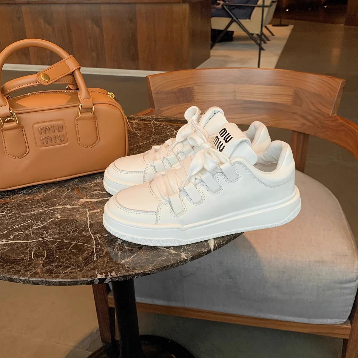 

Высококачественные женские туфли для сноуборда весна 2024 новинка интернет знаменитости универсальные кожаные туфли на круглой платформе со шнуровкой белые 35 белый