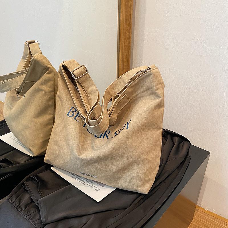 

Жіноча полотняна сумка через плече Mori 2024, нова сумка-месенджер великої місткості, студентський рюкзак для відпочинку, щоденні поїздки хакі